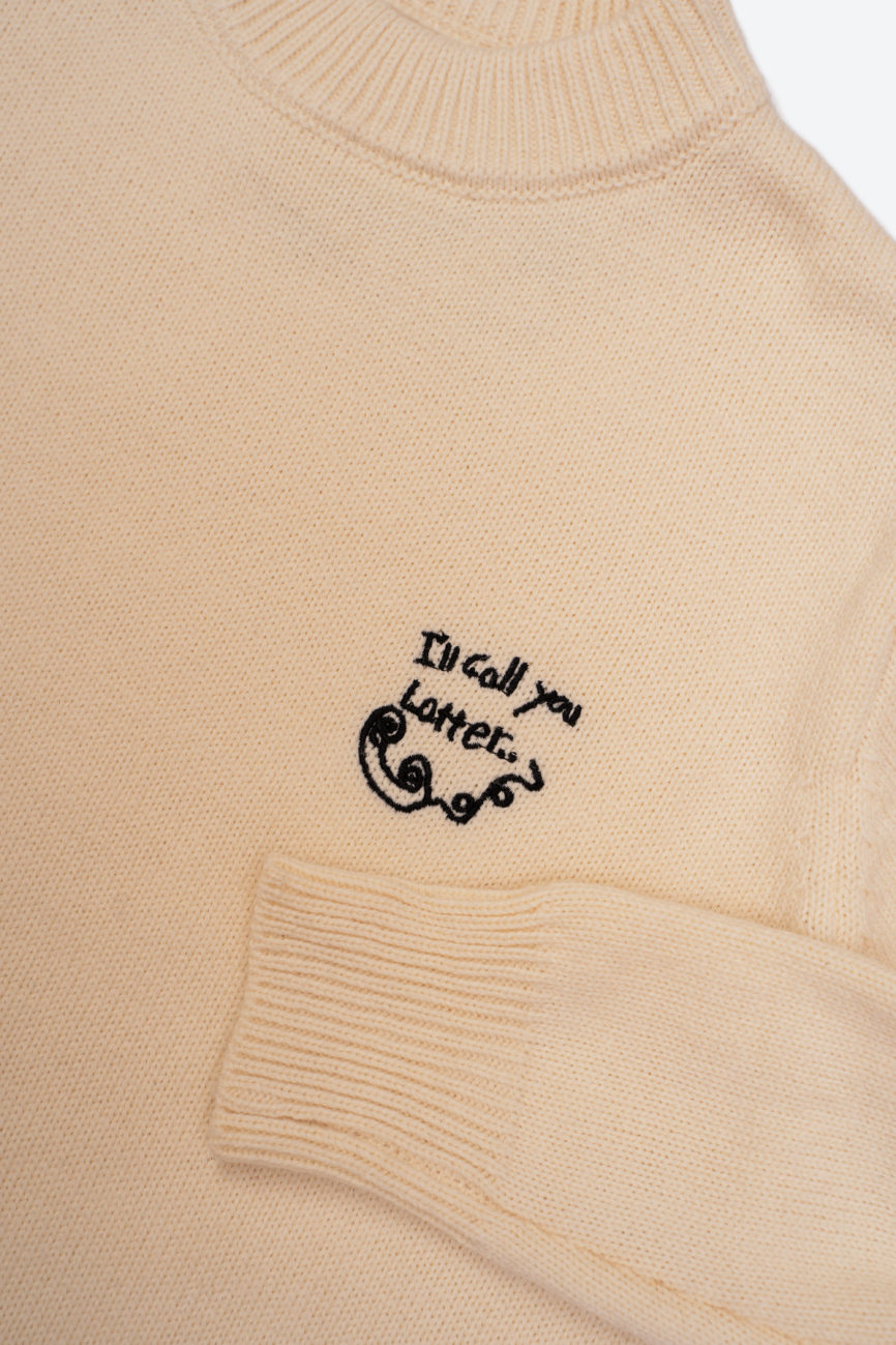 Свитер бежевый