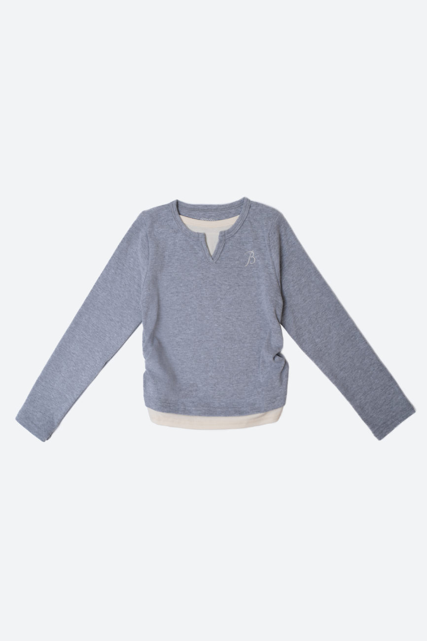 Лонгслив с вышивкой